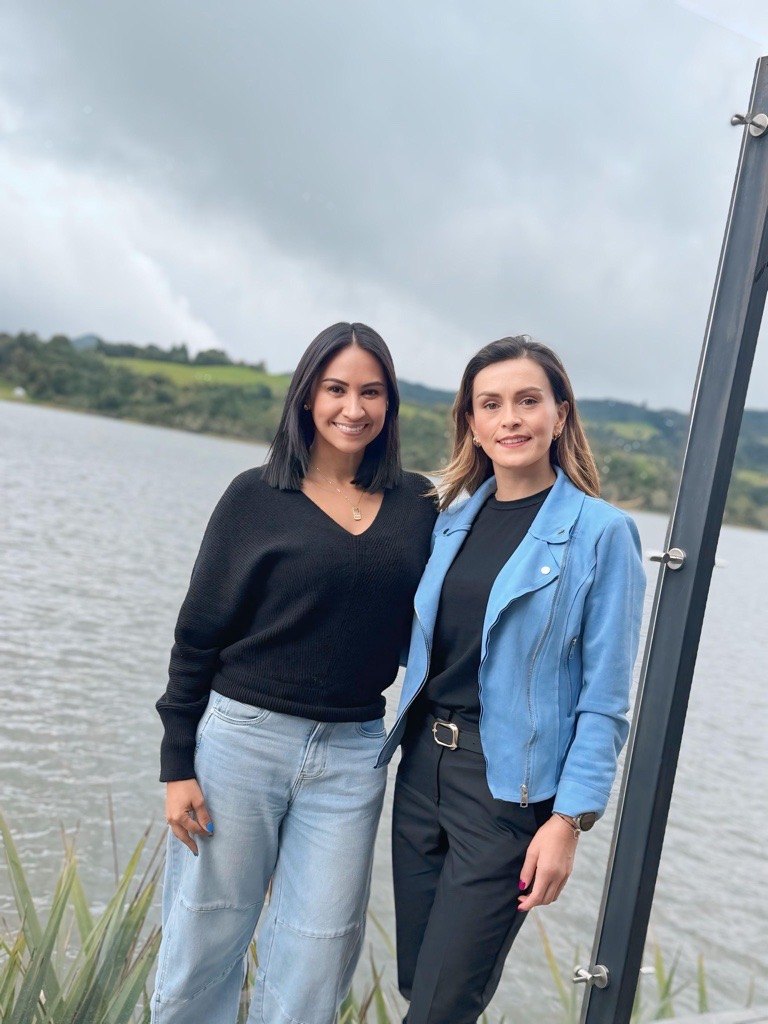 Diana and Camila Basto, founders of Bastrav Travel